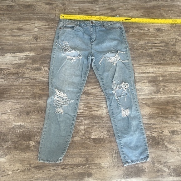 Forever 21 Straight Leg Size 27 Distressed Ripped Jeans - Picture 2 of 6